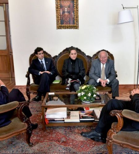 Santiago dispuesto para la visita del Papa
